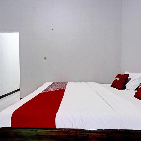 OYO 91334 Permata Papua Guest House Pameungpeuk  Bagian luar foto