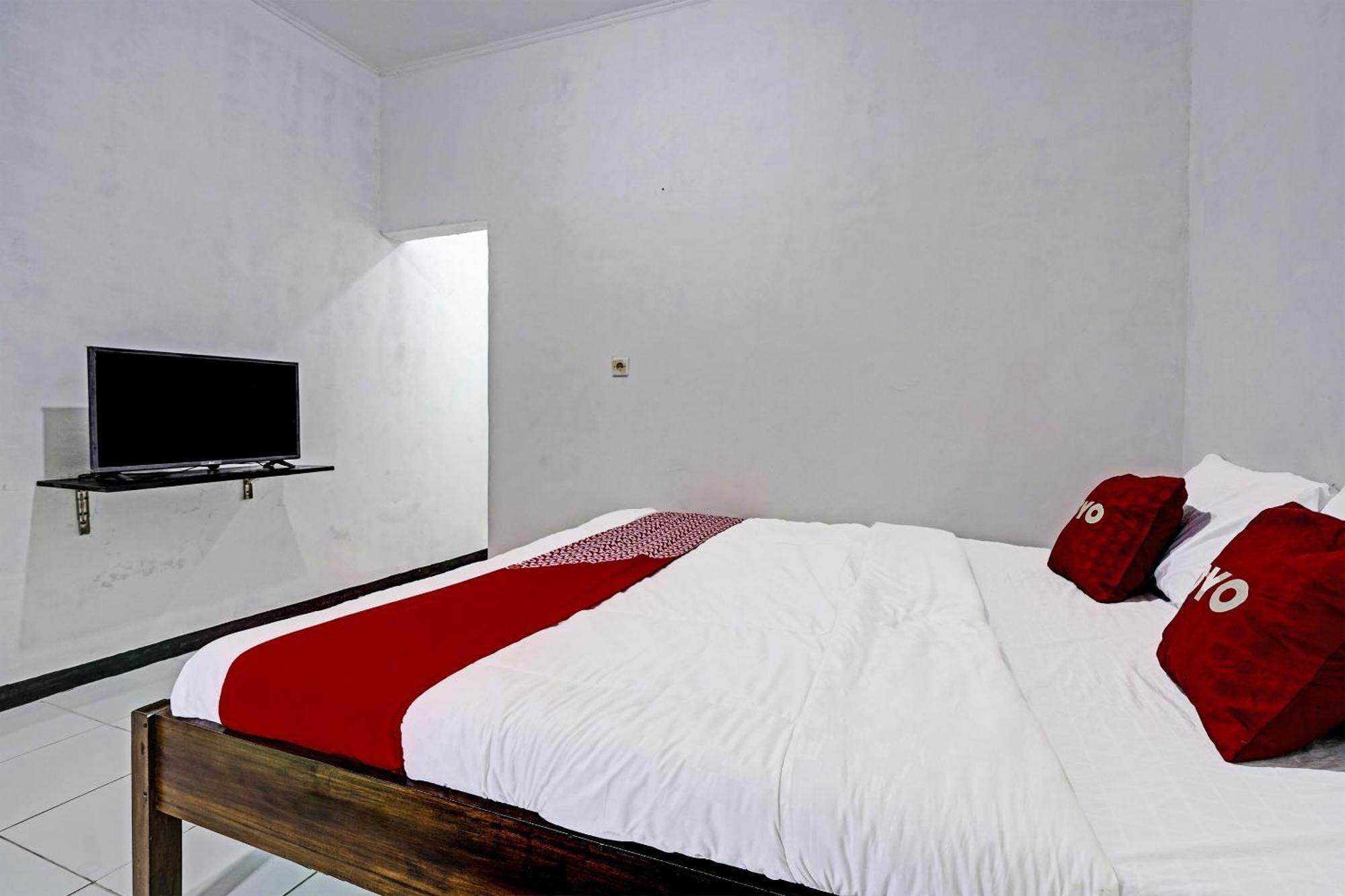 OYO 91334 Permata Papua Guest House Pameungpeuk  Bagian luar foto