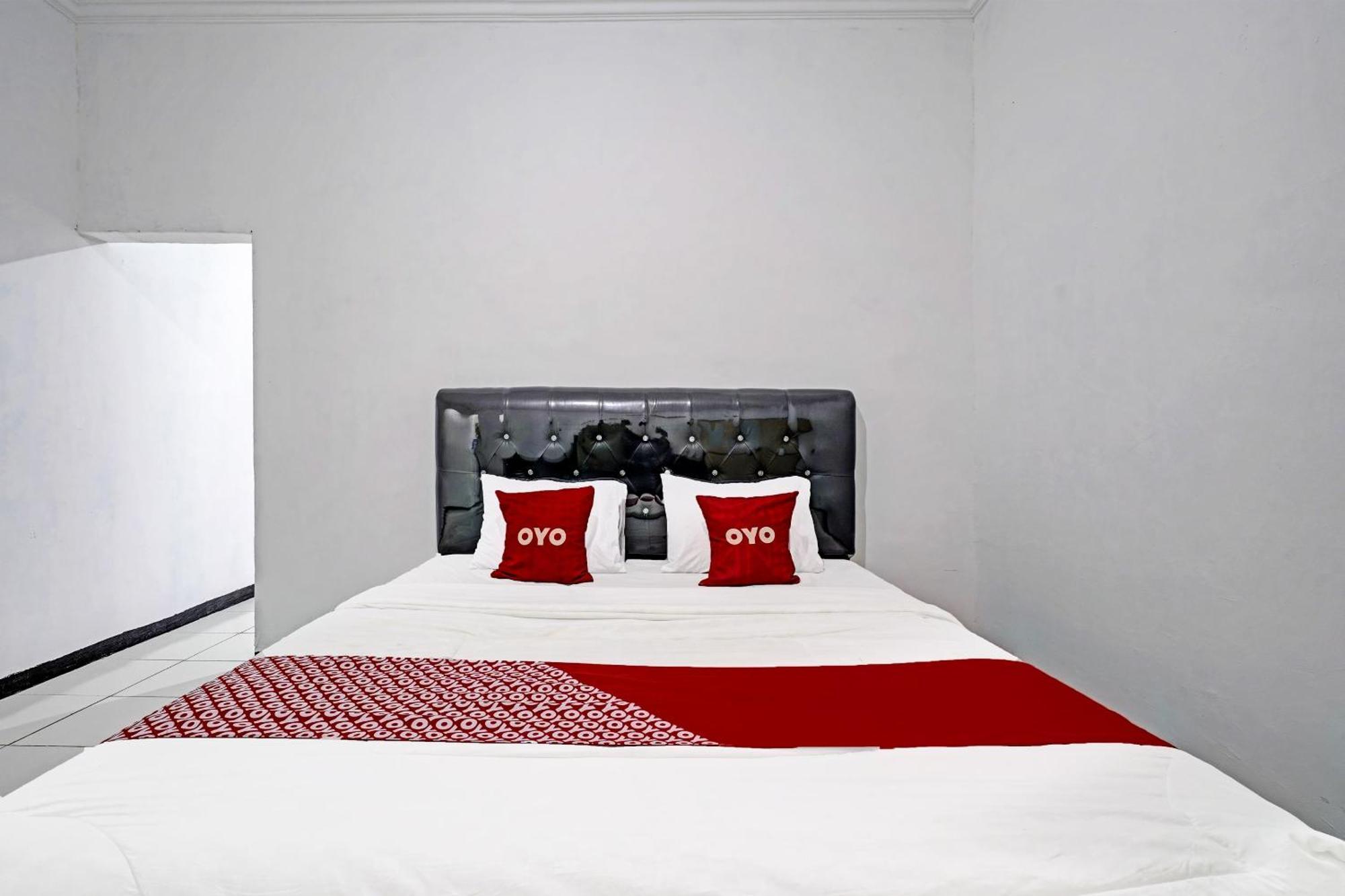 OYO 91334 Permata Papua Guest House Pameungpeuk  Bagian luar foto