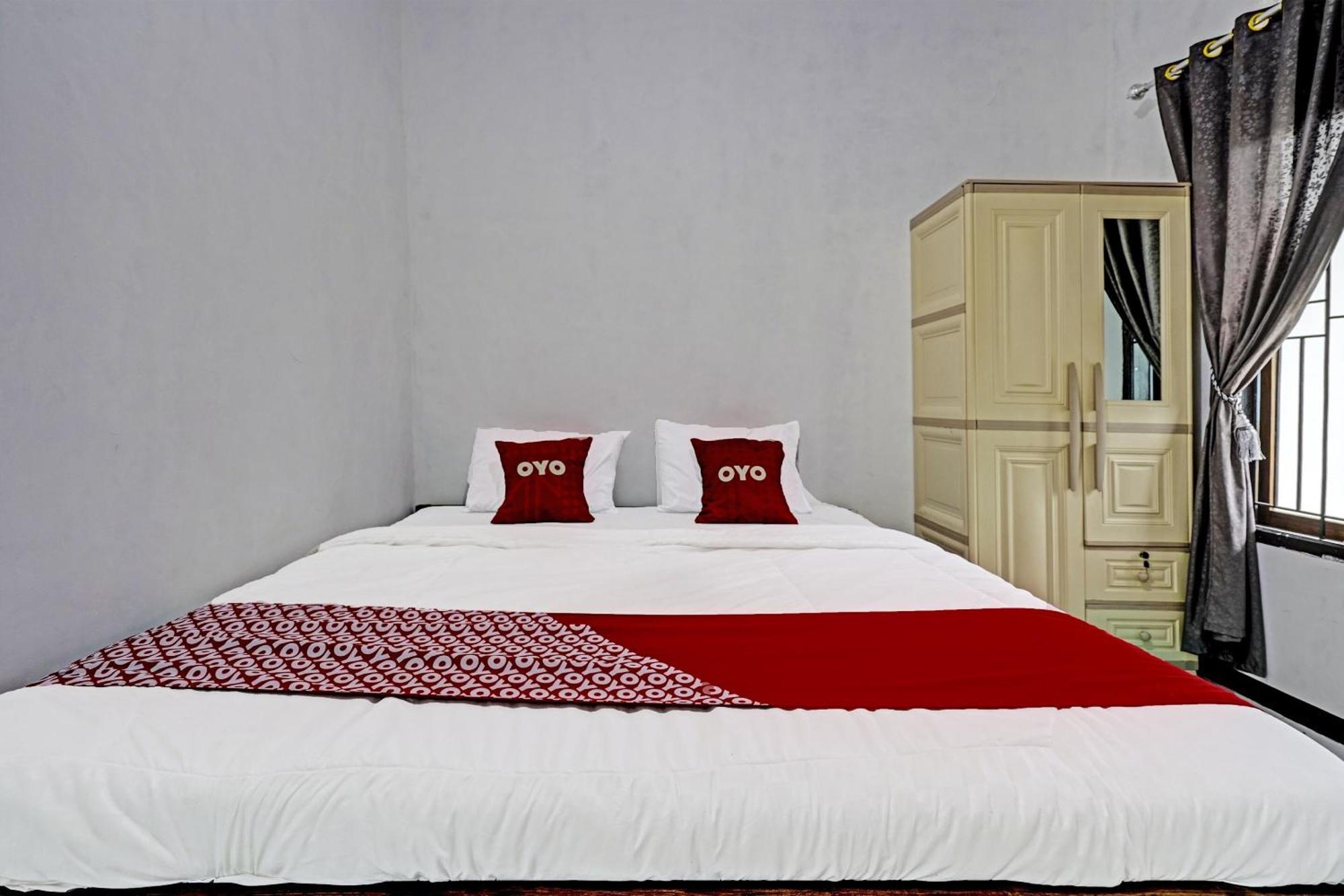 OYO 91334 Permata Papua Guest House Pameungpeuk  Bagian luar foto
