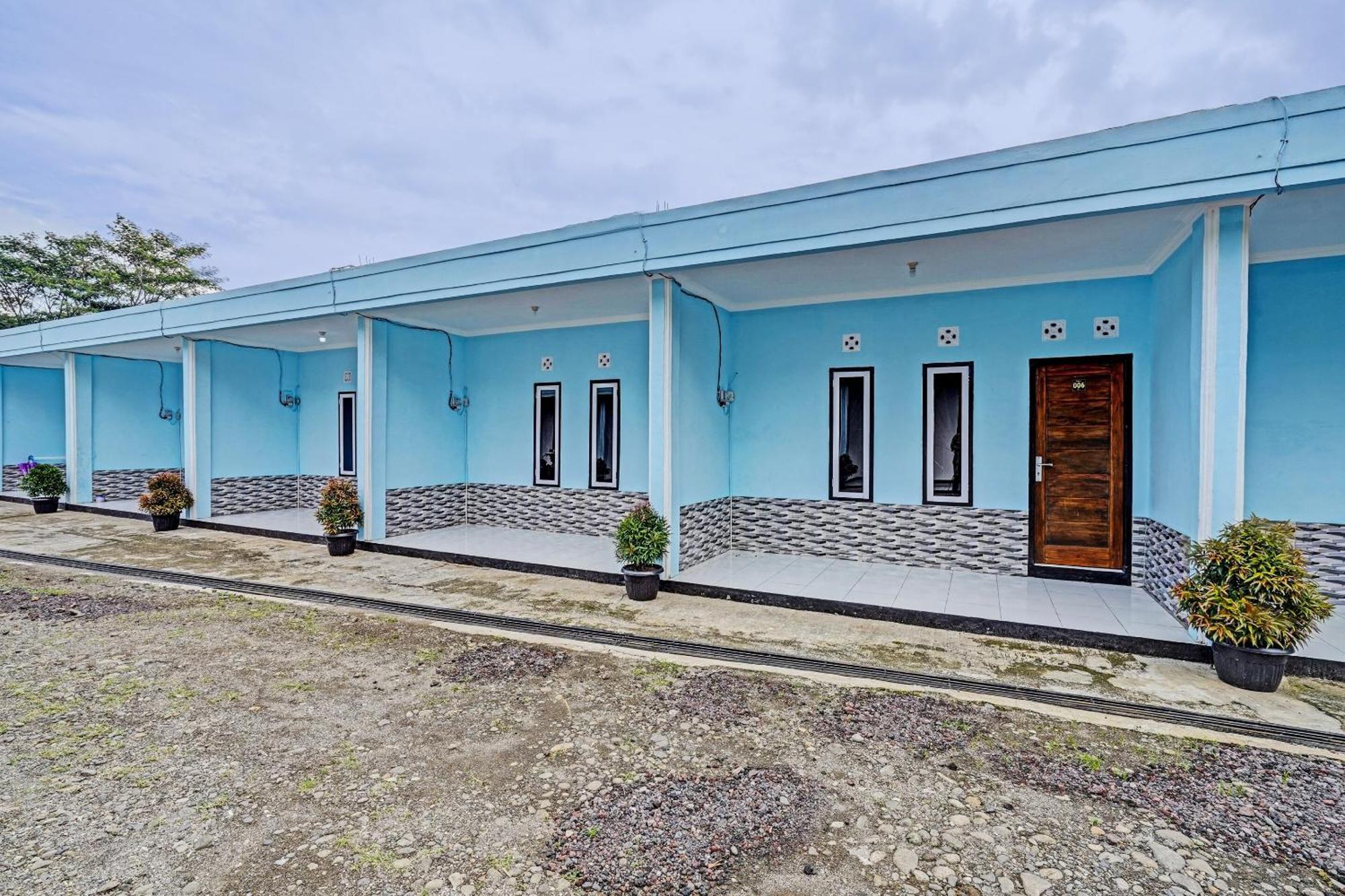 OYO 91334 Permata Papua Guest House Pameungpeuk  Bagian luar foto